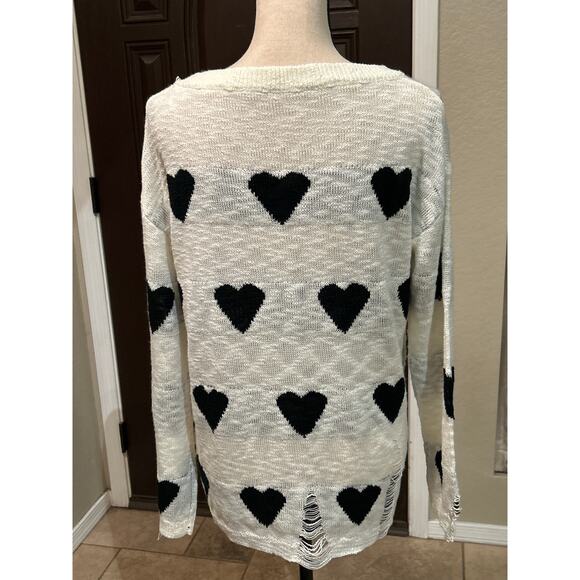 Black Heart Tattered Sweater - Picture 2 of 6